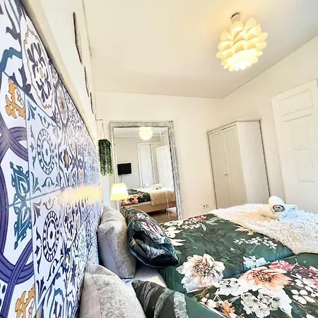 Frank's House & Happy Downtown Lejlighed *