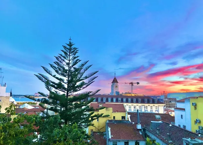 Frank's House & Happy Downtown Апартаменты