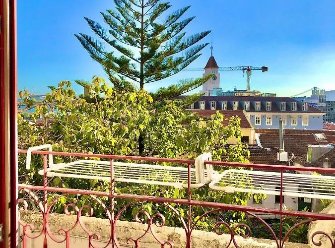 Frank's House & Happy Downtown Апартаменты *