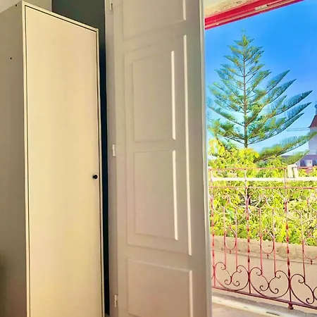 Lägenhet Frank's House & Happy Downtown *