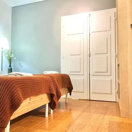 Frank's House & Happy Downtown Lägenhet *