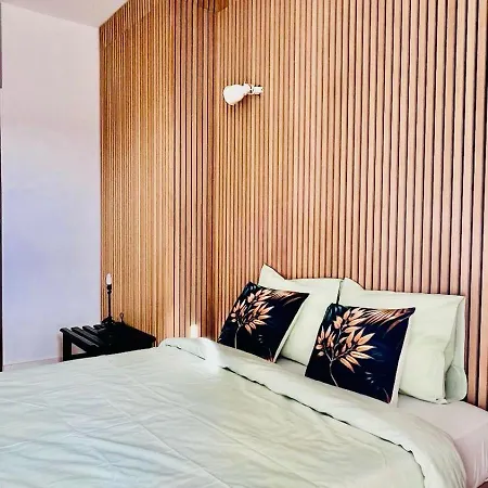 Frank's House & Happy Downtown *