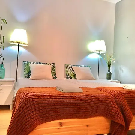 Frank's House & Happy Downtown